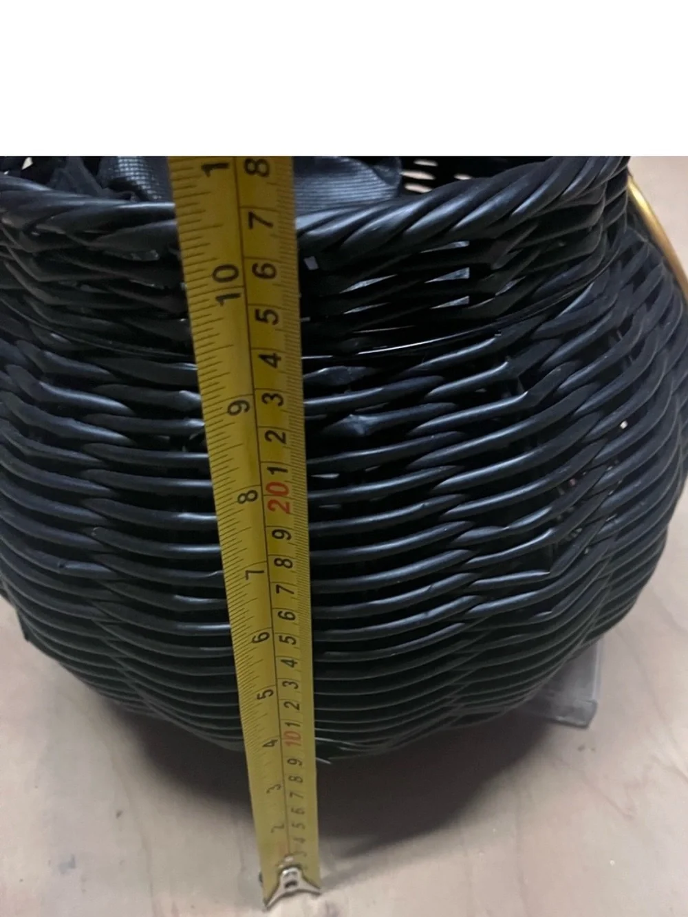 Light up wicker cauldron